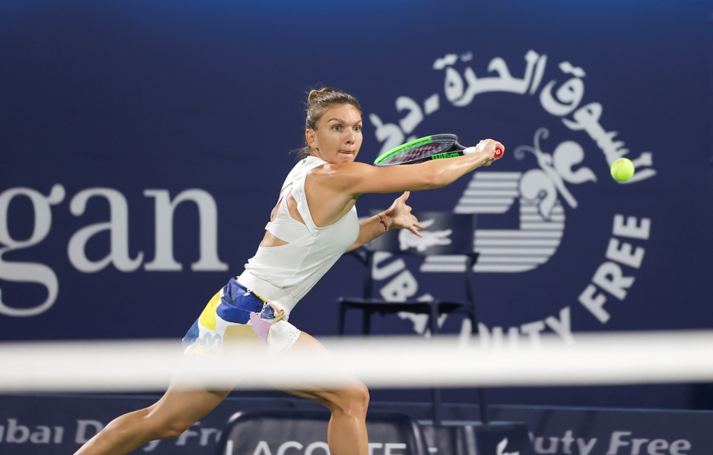 Muguruza and Jabeur edge to victory at Dubai Duty Free Tennis