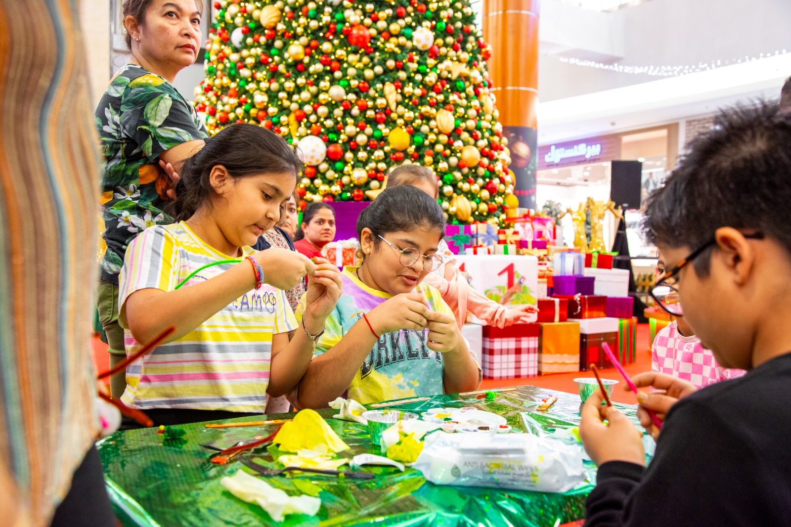 Gifting Christmas Celebration at BurJuman Mall Daily gifts to be won